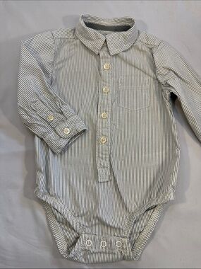 OshKosh B'gosh Gray & White Striped Button-Down Bodysuit